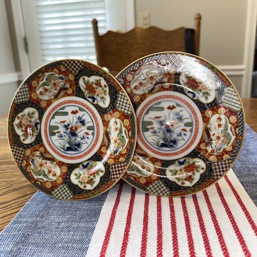 Pair Imari Japan Chrysanthemum DA251 International Porcelain Salad Plates